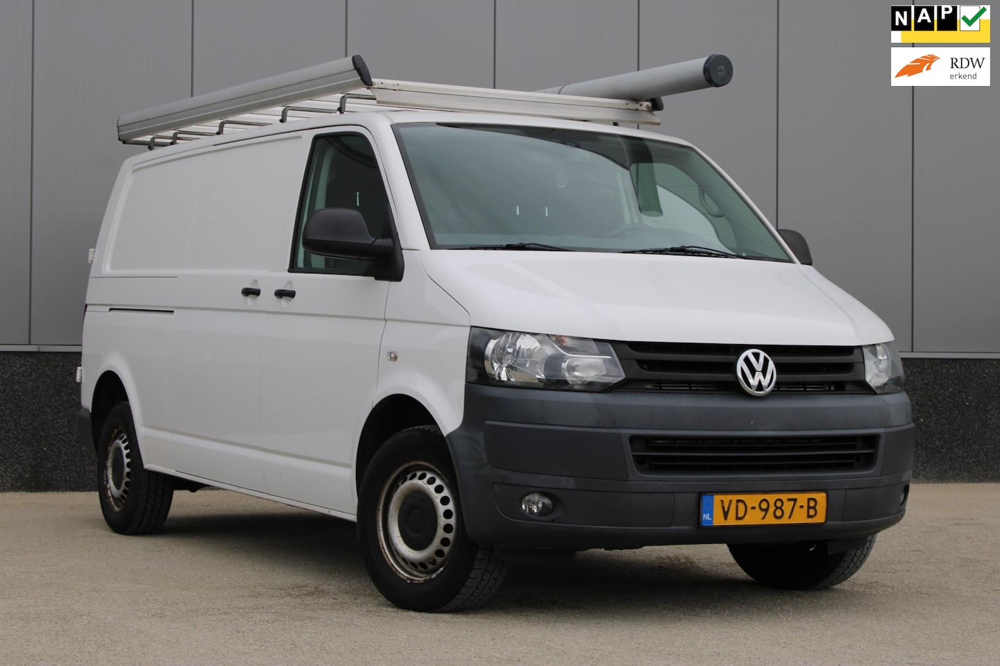 Volkswagen Transporter - 2.0 TDI L2H2 140 PK Airco, Cruise! - AutoWereld.nl