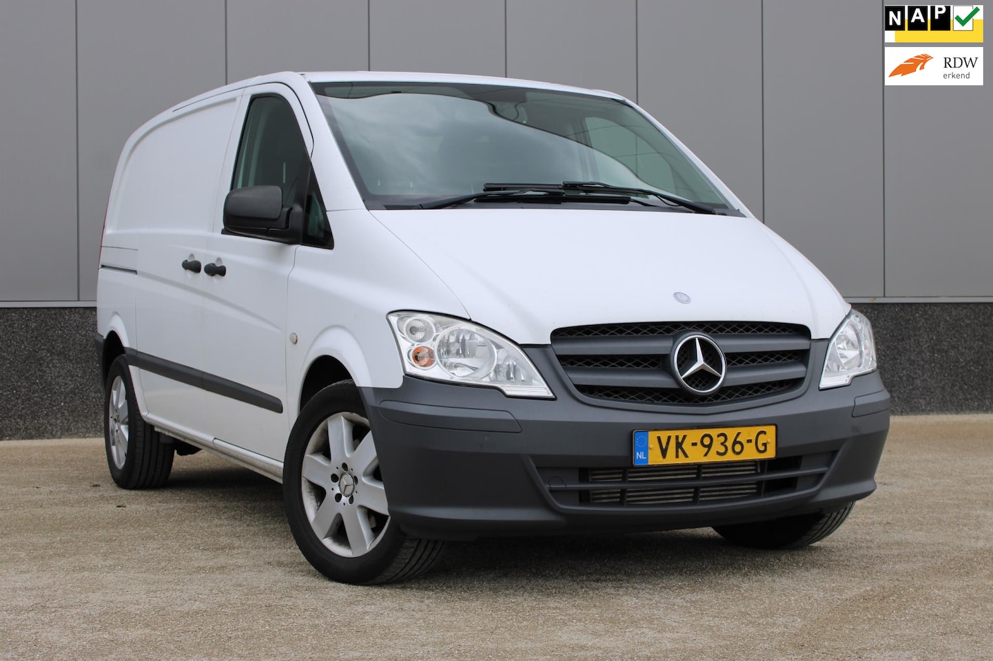 Mercedes-Benz Vito - 110 CDI 320 Lang Airco, Leder, Cruise! - AutoWereld.nl