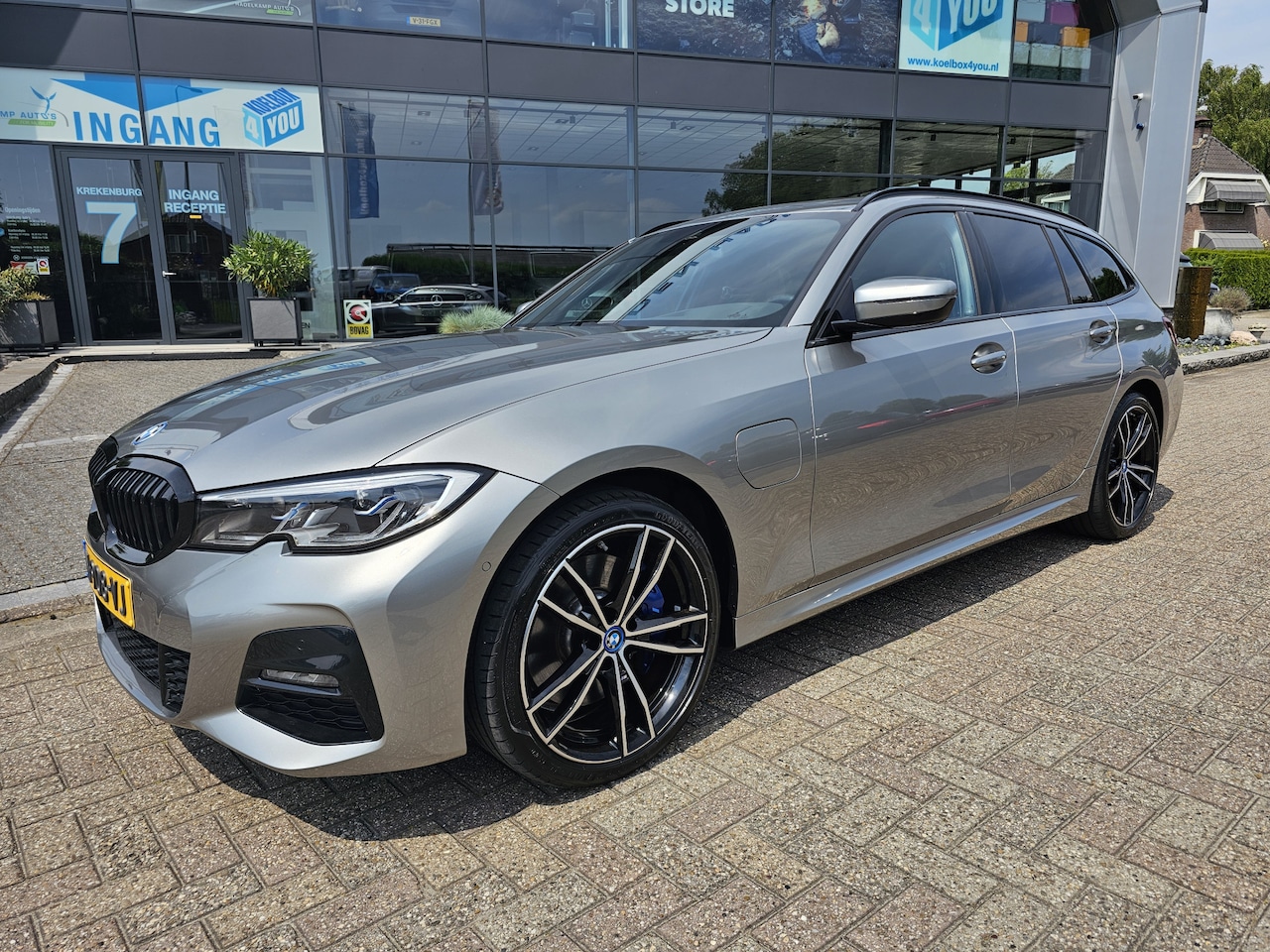 BMW 3-serie Touring - 330e High Executive * Eerste eigenaar * Origineel NL * - AutoWereld.nl