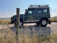 Land Rover Defender 90 - Off Road Edition NL Auto many many off road accesoiries