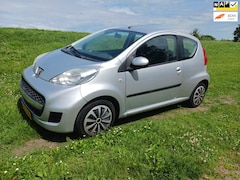 Peugeot 107 - 1.0i 12V XR 2 sleutels Toerenteller 91.234 km Airco Aux APK 06-2025