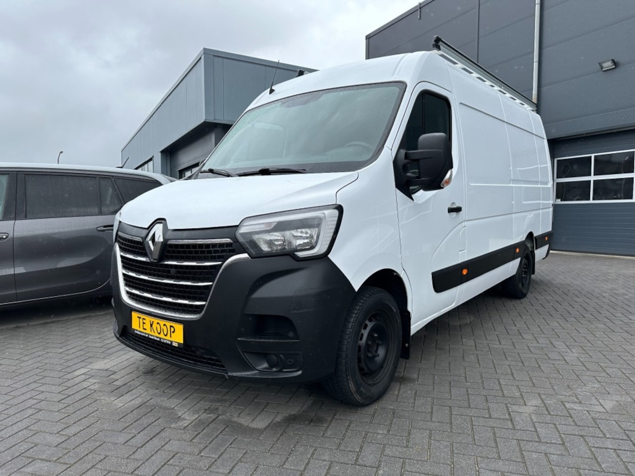 Renault Master - 2.3 DCi L3 H2 145 PK Navi Camera imperial Trekhaak 65000KM - AutoWereld.nl