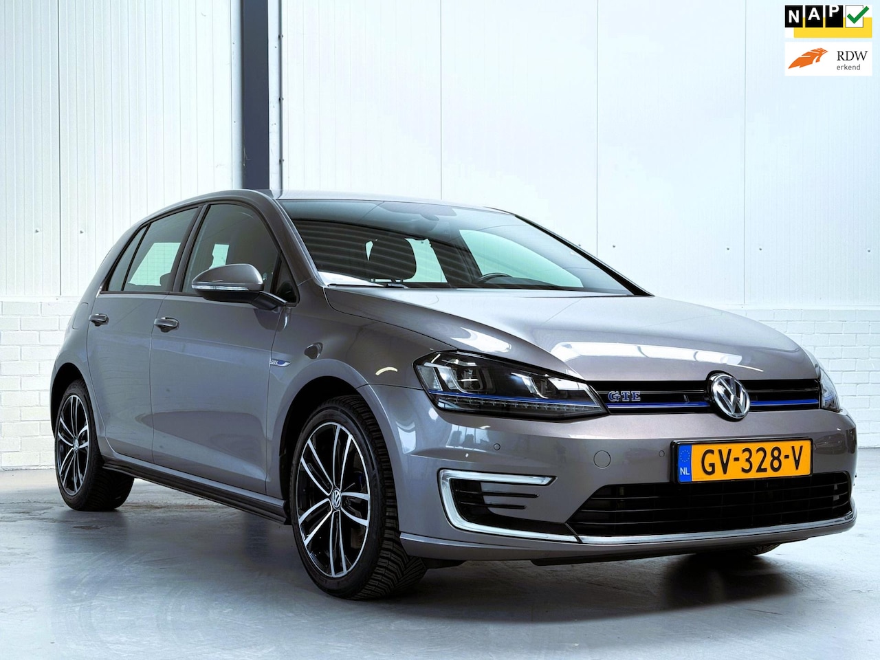 Volkswagen Golf - 1.4 TSI GTE Org NL| Dealer O.H | Camera - AutoWereld.nl