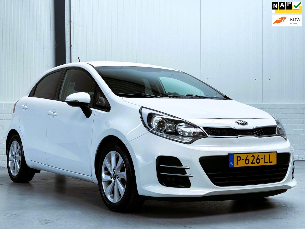 Kia Rio - 1.4 CVVT DynamicLine Automaat|Camera|Navi - AutoWereld.nl