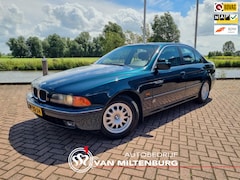 BMW 5-serie - 523i Executive Youngtimer Clima Cruise PDC Trekhaak