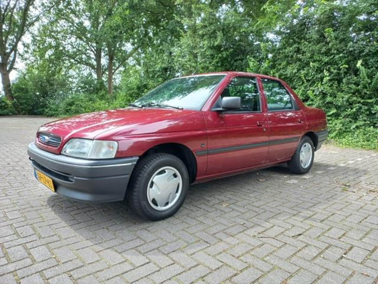 Ford Orion - 1.4 CL zeer nette ford Orion - AutoWereld.nl