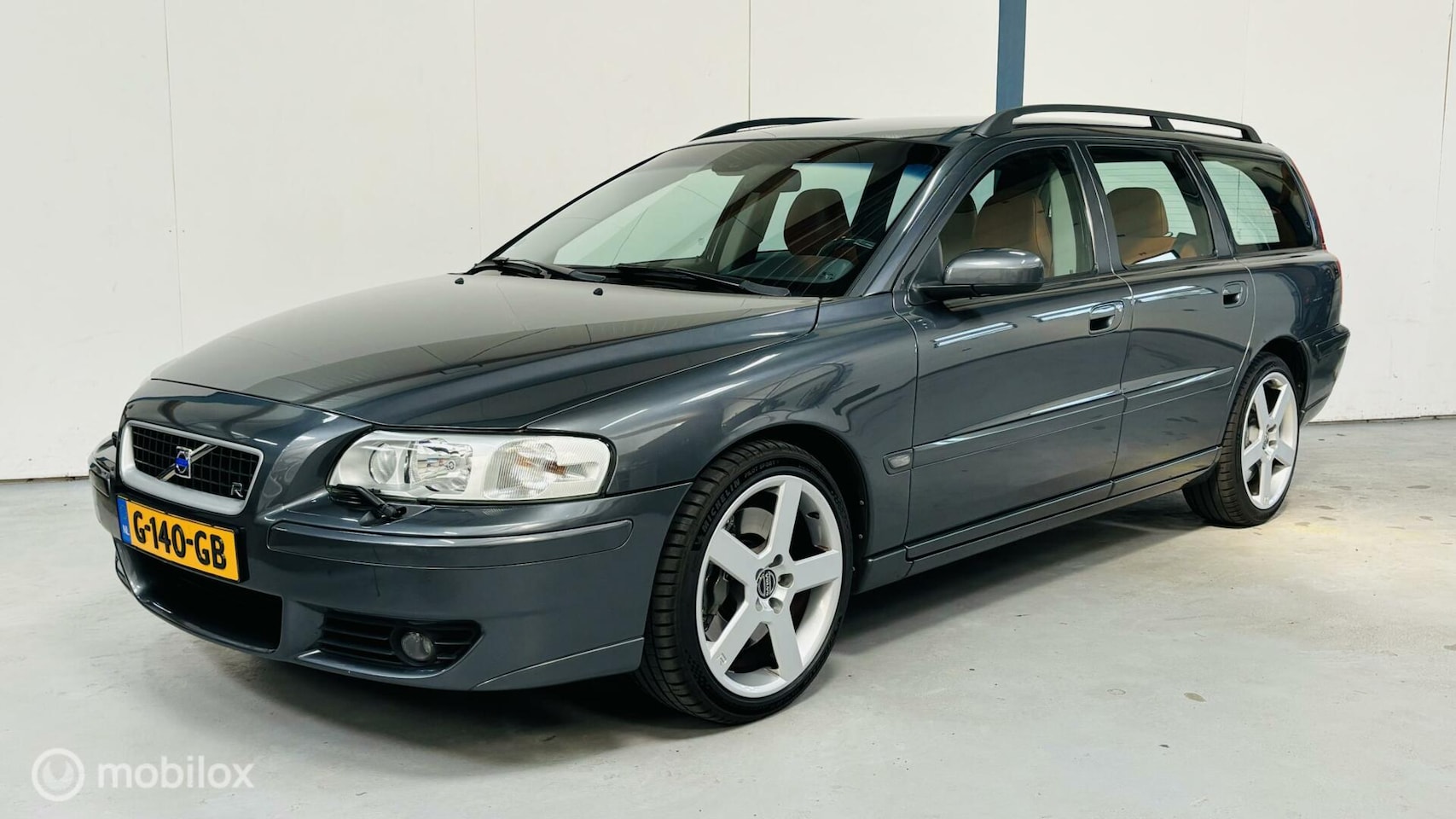 Volvo V70 - 2.5 R ZEER NETJES / HISTORIE / ATACAMA / FOUR-C - AutoWereld.nl