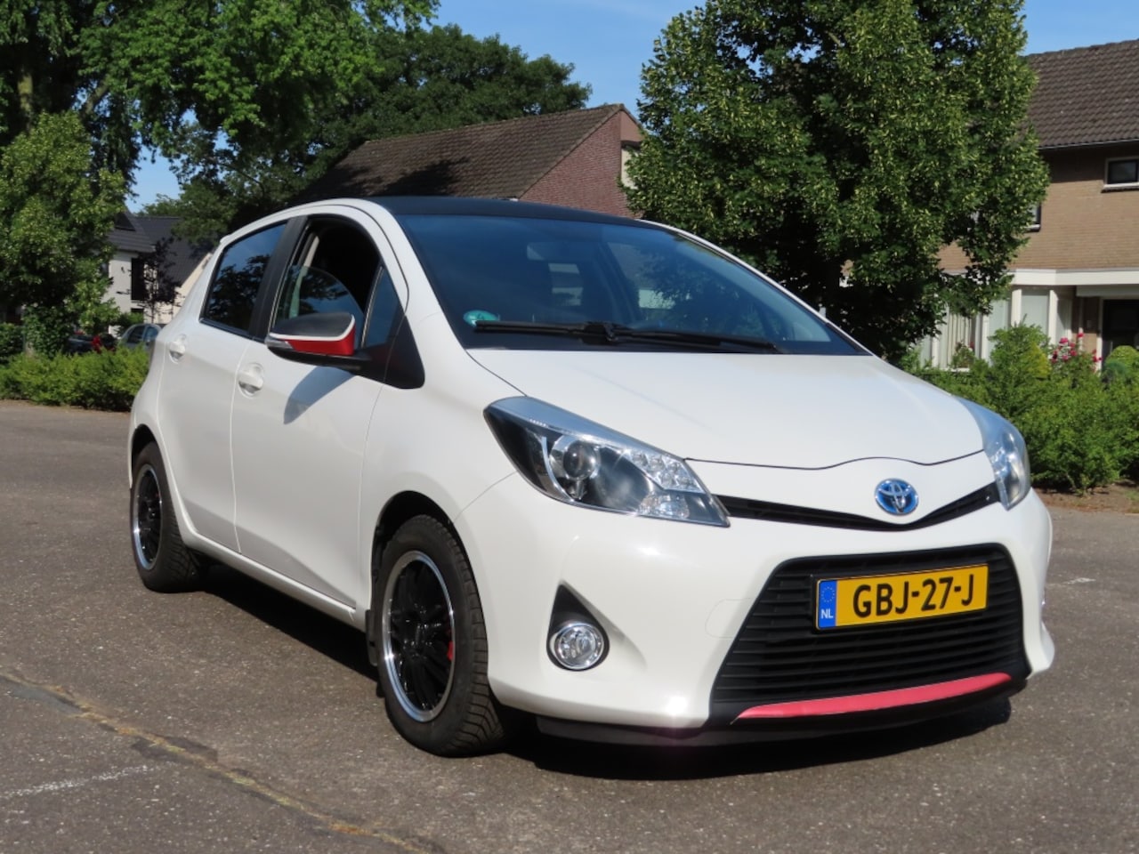 Toyota Yaris - 1.5 Full Hybrid Aspiration 1.5 Full Hybrid Aspiration, nette auto - AutoWereld.nl