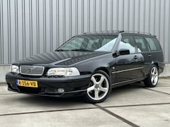 Volvo V70 - 2.3 R AWD 240PK 81DKM - Schuifdak - Unieke Auto - Originele Staat