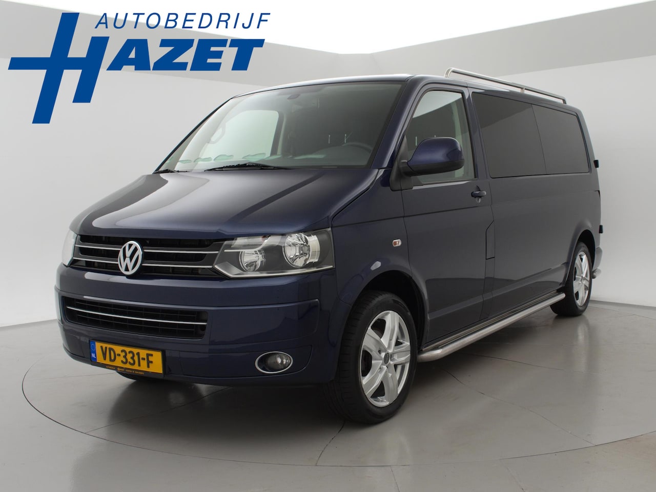 Volkswagen Transporter - 2.0 TDI L2H1 140 PK DSG AUT. DUBBEL CAB. + STOELVERW. / TREKHAAK / NAVIGATIE - AutoWereld.nl