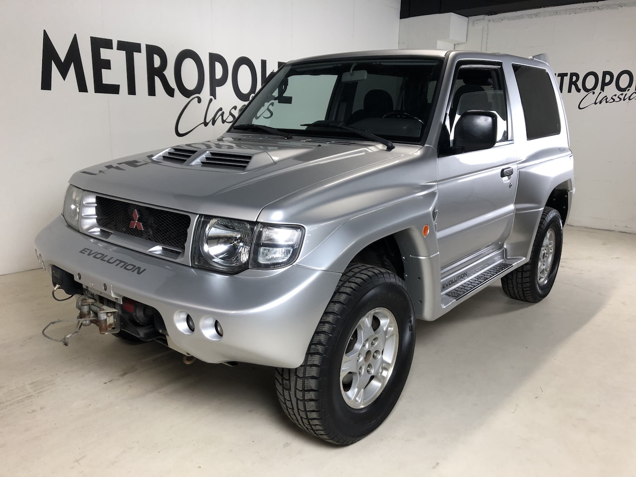 Mitsubishi Pajero - Evolution Grijs M0811 - AutoWereld.nl