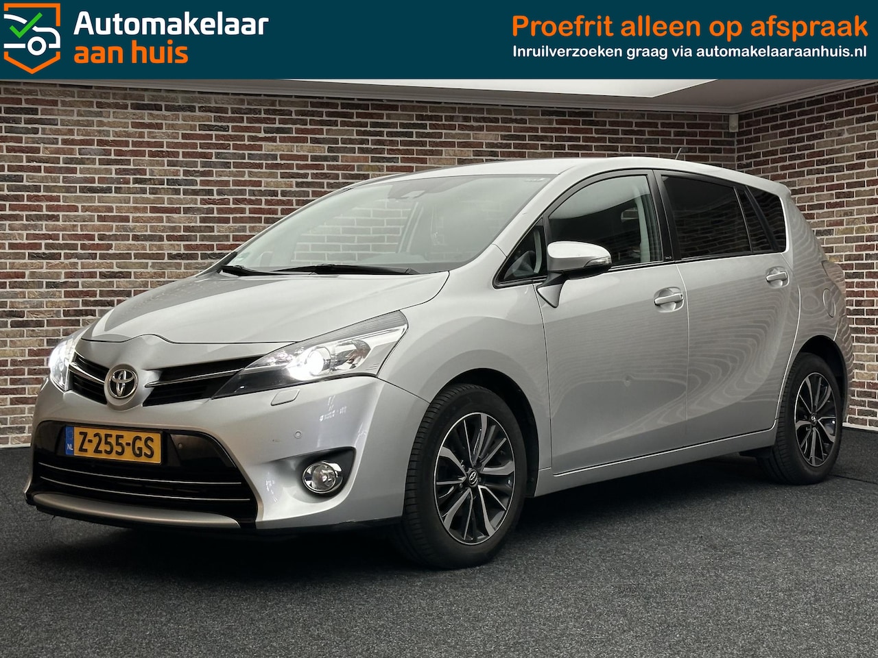 Toyota Verso - 1.8 VVT-i Business 7p. Aut | Xenon |Camera| Dealer onderhouden| - AutoWereld.nl