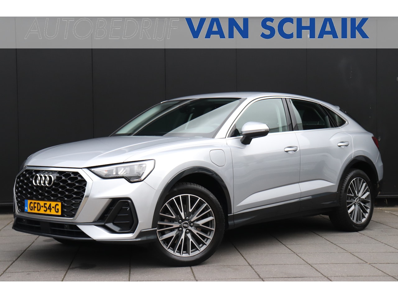 Audi Q3 Sportback - 45 TFSI e S Edition | LEDER | STOELVERWARMING | VIRTUAL COCKPIT | NAVI | CRUISE | TREKHAAK - AutoWereld.nl