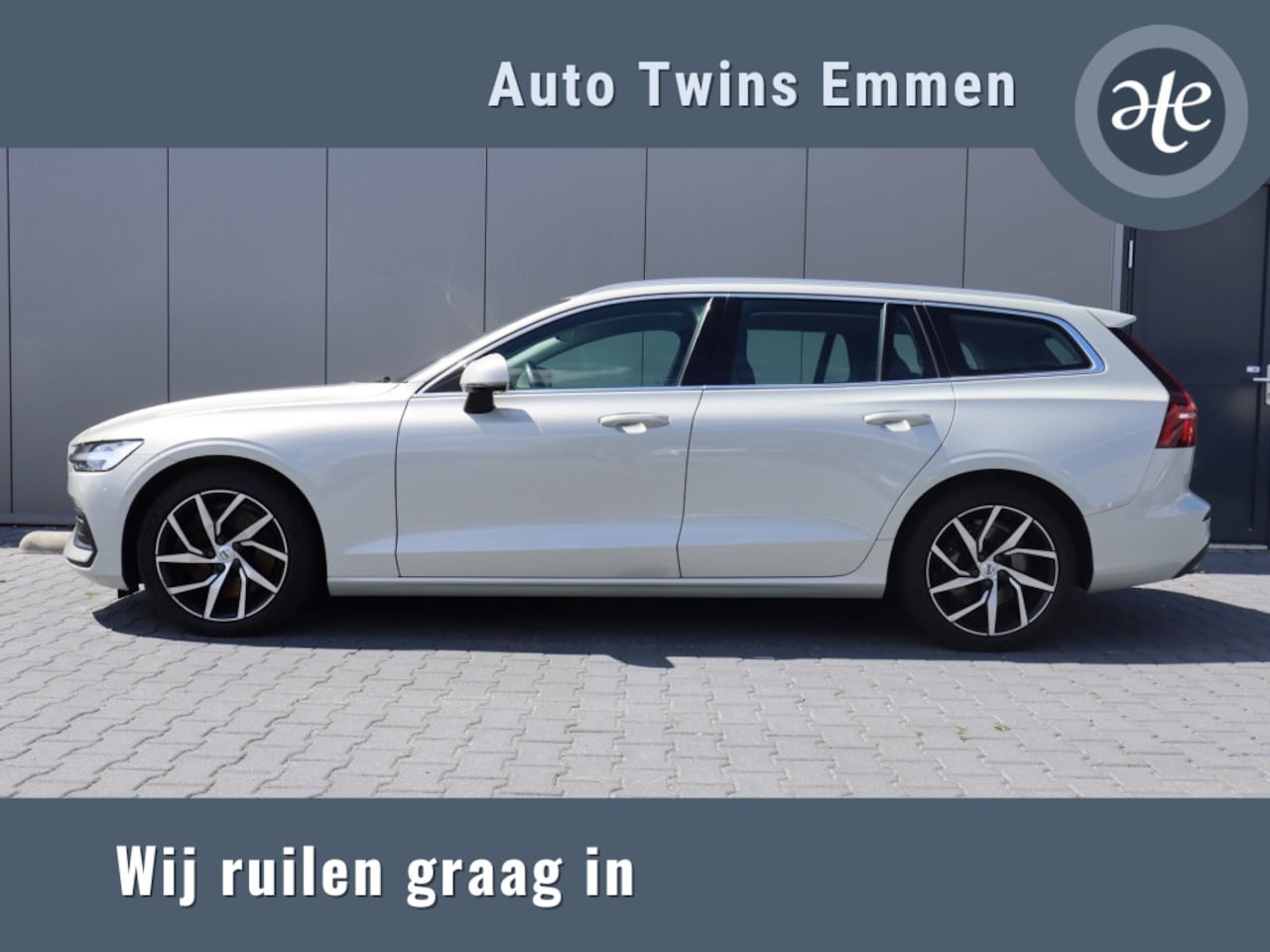 Volvo V60 - 2.0 T5 Momentum | Leder | Led | Media | Elelktr a klep - AutoWereld.nl