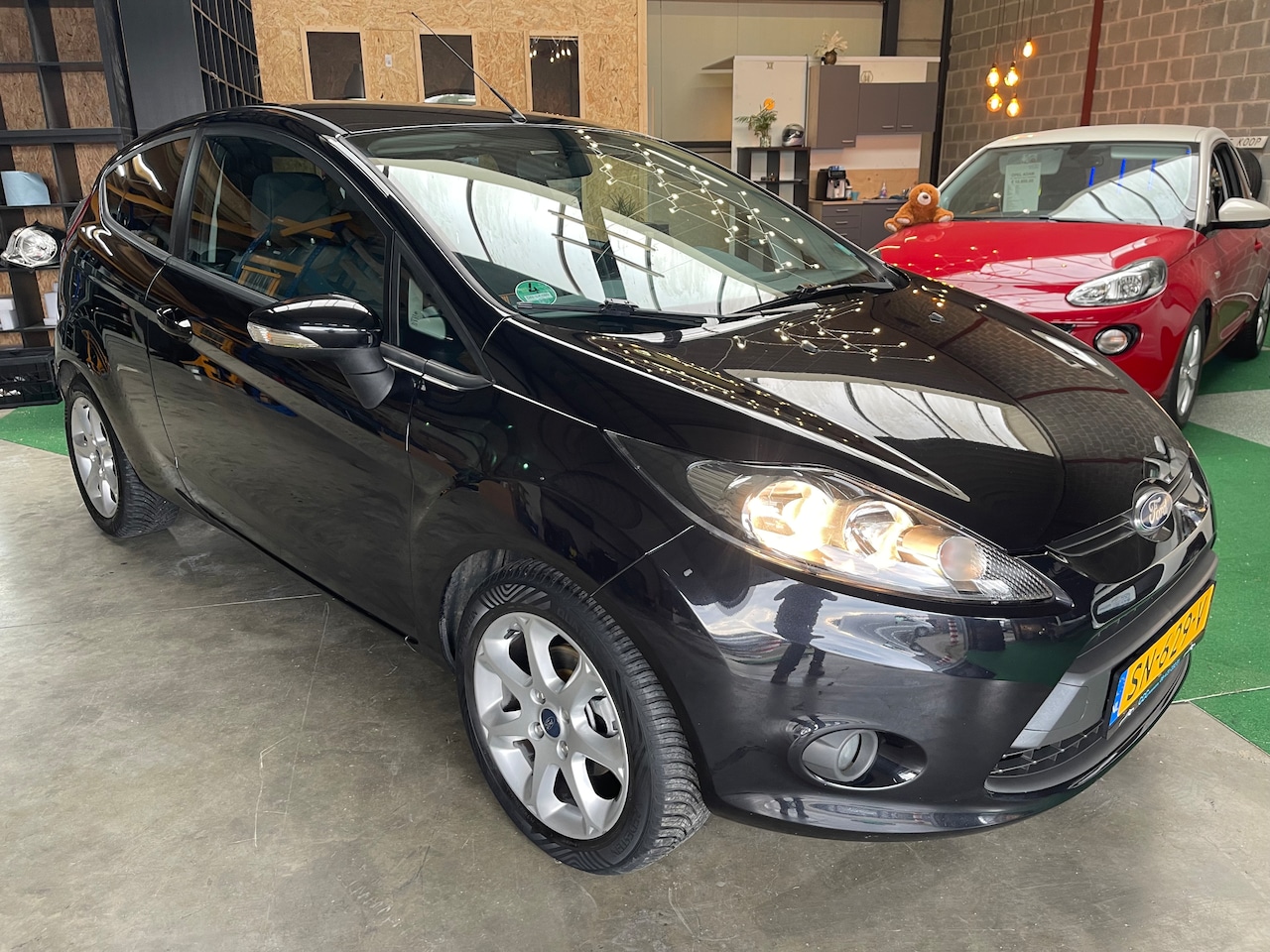 Ford Fiesta - 1.25 Limited Airconditioning - AutoWereld.nl