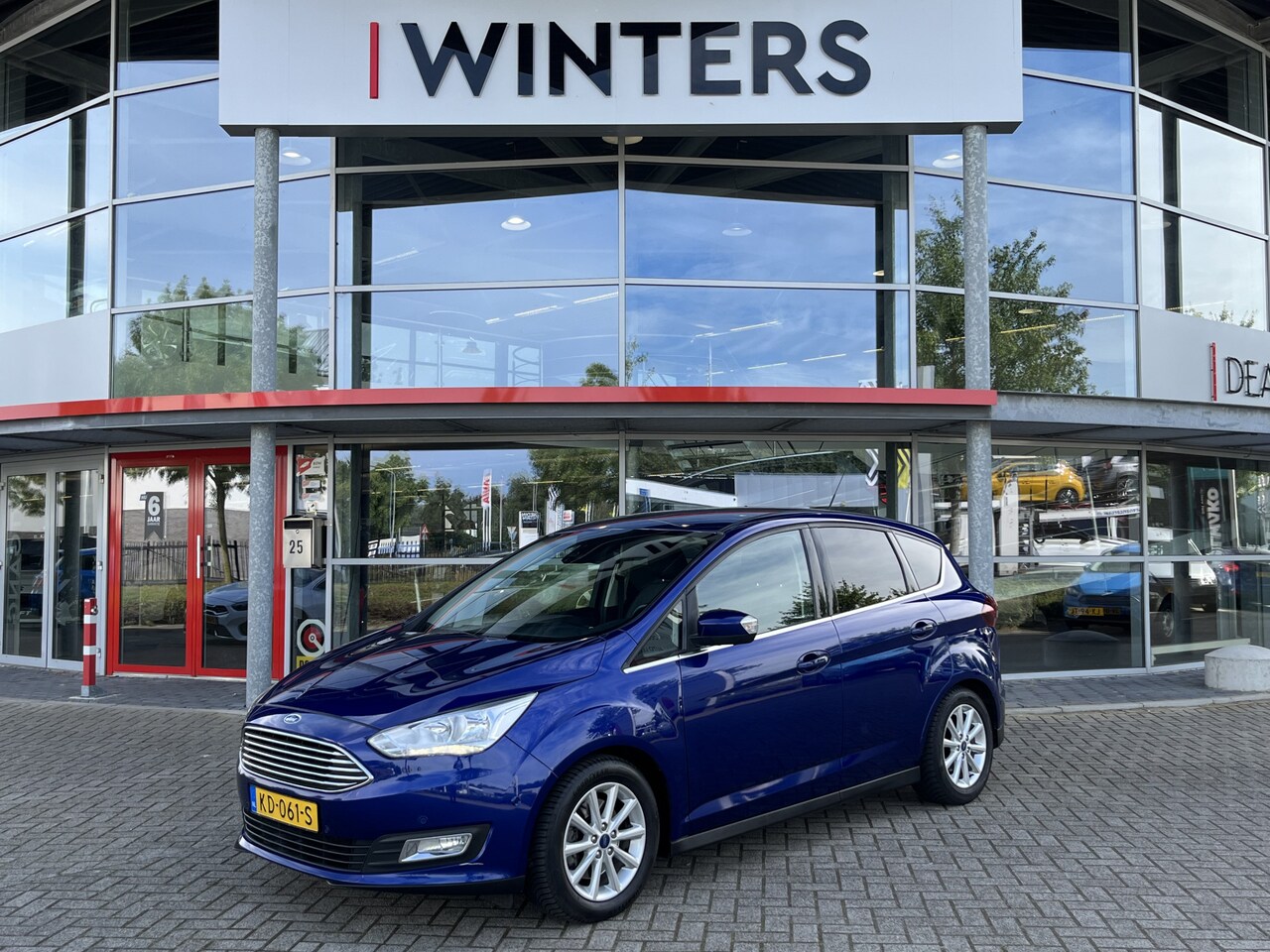 Ford C-Max - 1.5 Titanium 16"LMV ECC-Airco Elek.ramen+spiegels, PDC voor/achter  Trekhaak - AutoWereld.nl