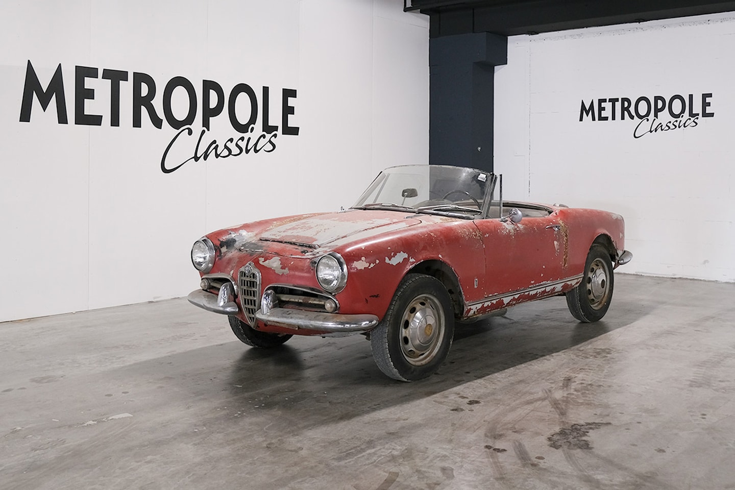 Alfa Romeo Giulia - 1600 Spider. 1963. Restauration object. M0268 - S0005 - AutoWereld.nl