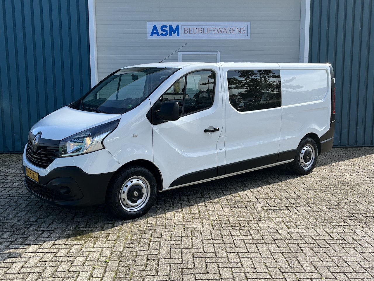 Renault Trafic - 1.6 116Pk dCi T29 L2H1 DC Générique / Cruise / Navi / Trekhaak / Lease €262,- pm - AutoWereld.nl