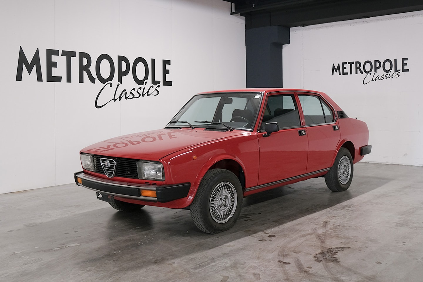 Alfa Romeo Alfetta - 2.0 Carburateur. 1979. Airconditioning. M0256 - AutoWereld.nl