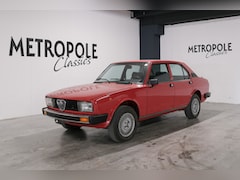 Alfa Romeo Alfetta - 2.0 Carburateur. 1979. Airconditioning. M0256