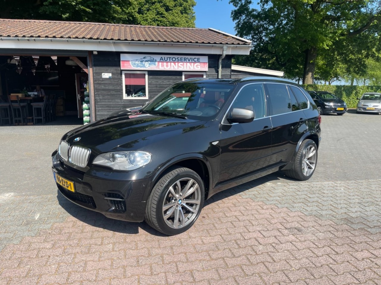 BMW X5 - M50D XDrive 380PK Automaat Pano/Headsup/Leer - AutoWereld.nl