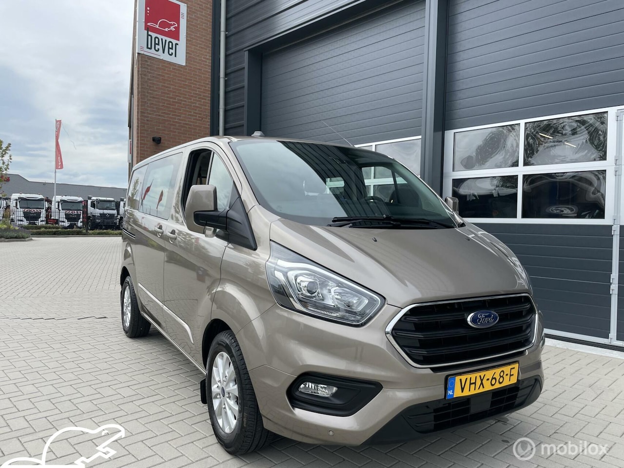 Ford Transit Custom - 300 2.0 TDCI Limited L1 H1 - AutoWereld.nl