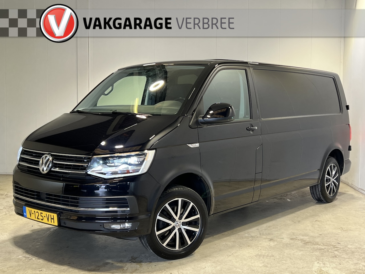 Volkswagen Transporter - 2.0 TDI L2H1 Comfortline Plus | Navigatie/Android/Apple Carplay | Cruise Control | Trekhaa - AutoWereld.nl