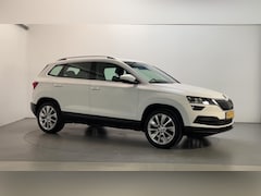 Skoda Karoq - 1.0 TSI DSG Style Business Camera Navigatie DAB+ App-Connect