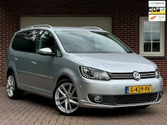 Volkswagen Touran - 1.4TSI/140pk Highline DSG Automaat|2012|Trekhaak|Camera|Cruise|Stoelverw.|Bi-Xenon|18"LMV