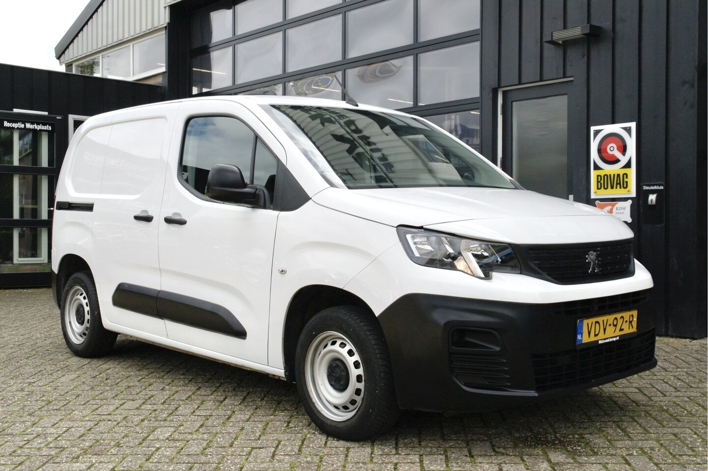 Peugeot Partner - 1.5 BlueHDI Pro | NL-Auto | Cruise | Airco - AutoWereld.nl