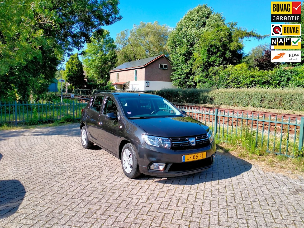 Dacia Sandero - 1.0 TCe Bi-Fuel LPG G3 Comfort trekhaak 1e eig. RIJKLAAR - AutoWereld.nl