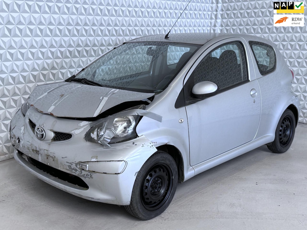 Toyota Aygo - 1.0-12V + 73.000km *SCHADE* (2008) - AutoWereld.nl