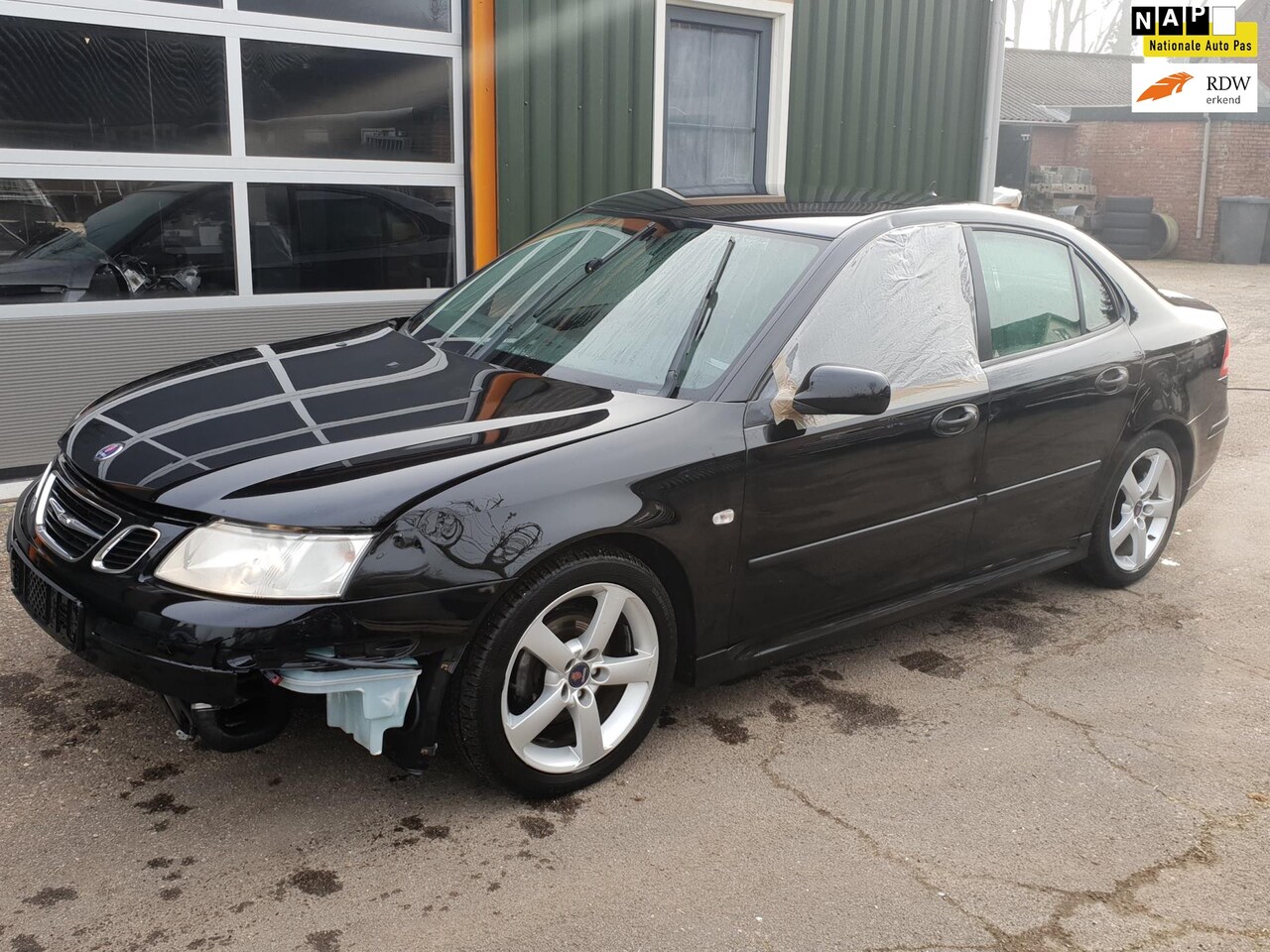 Saab 9-3 Sport Sedan - 2.0t Arc 2.0t Arc (waterschade) - AutoWereld.nl