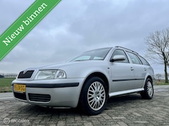 Skoda Octavia Combi - 2.0 Elegance, BJ 2002, APK Feb 2025, PDC