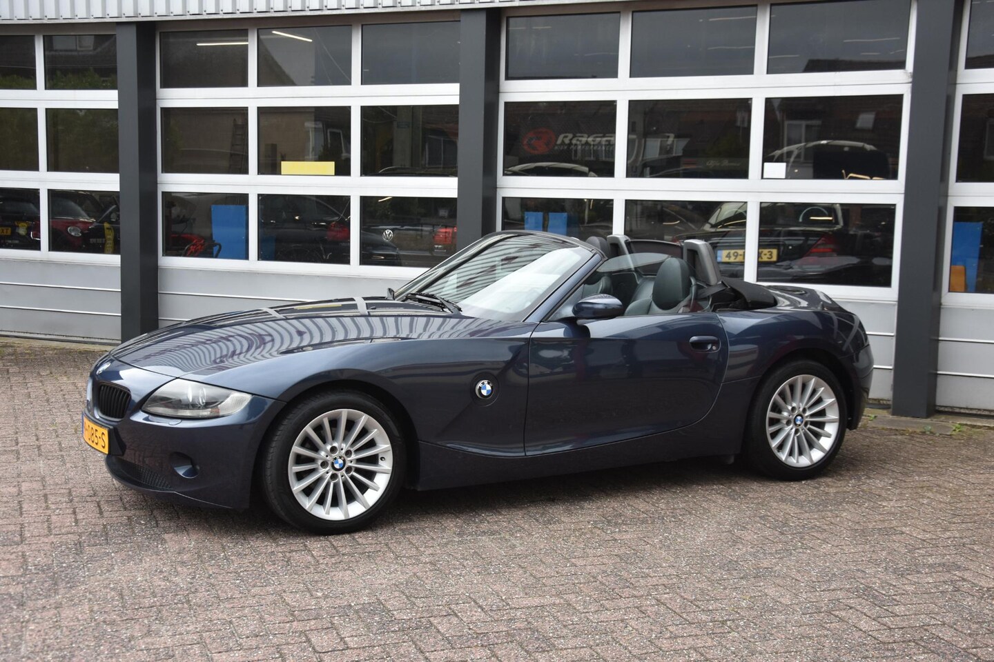 BMW Z4 Roadster - 2.2i S 6 cilinder - AutoWereld.nl