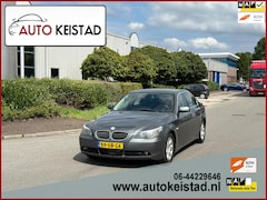 BMW 5-serie - 523i Executive LEDER/NAVIGATIE/CLIMA NETTE STAAT