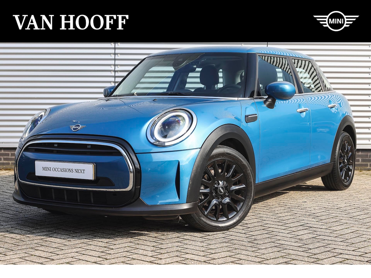 MINI Cooper - Hatchback Classic Automaat / Sportstoelen / Cruise Control / LED / PDC achter / Navigatie - AutoWereld.nl