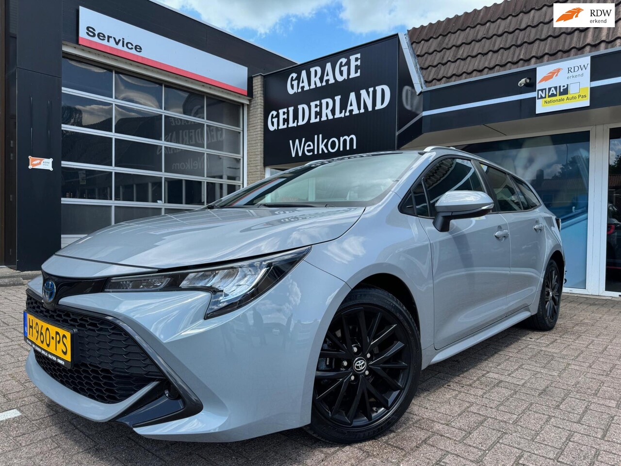 Toyota Corolla Touring Sports - 1.8 Hybrid | Navi | Camera | Full-Led | Cruise | Climate | Pdc | Isofix | Full-option's! - AutoWereld.nl