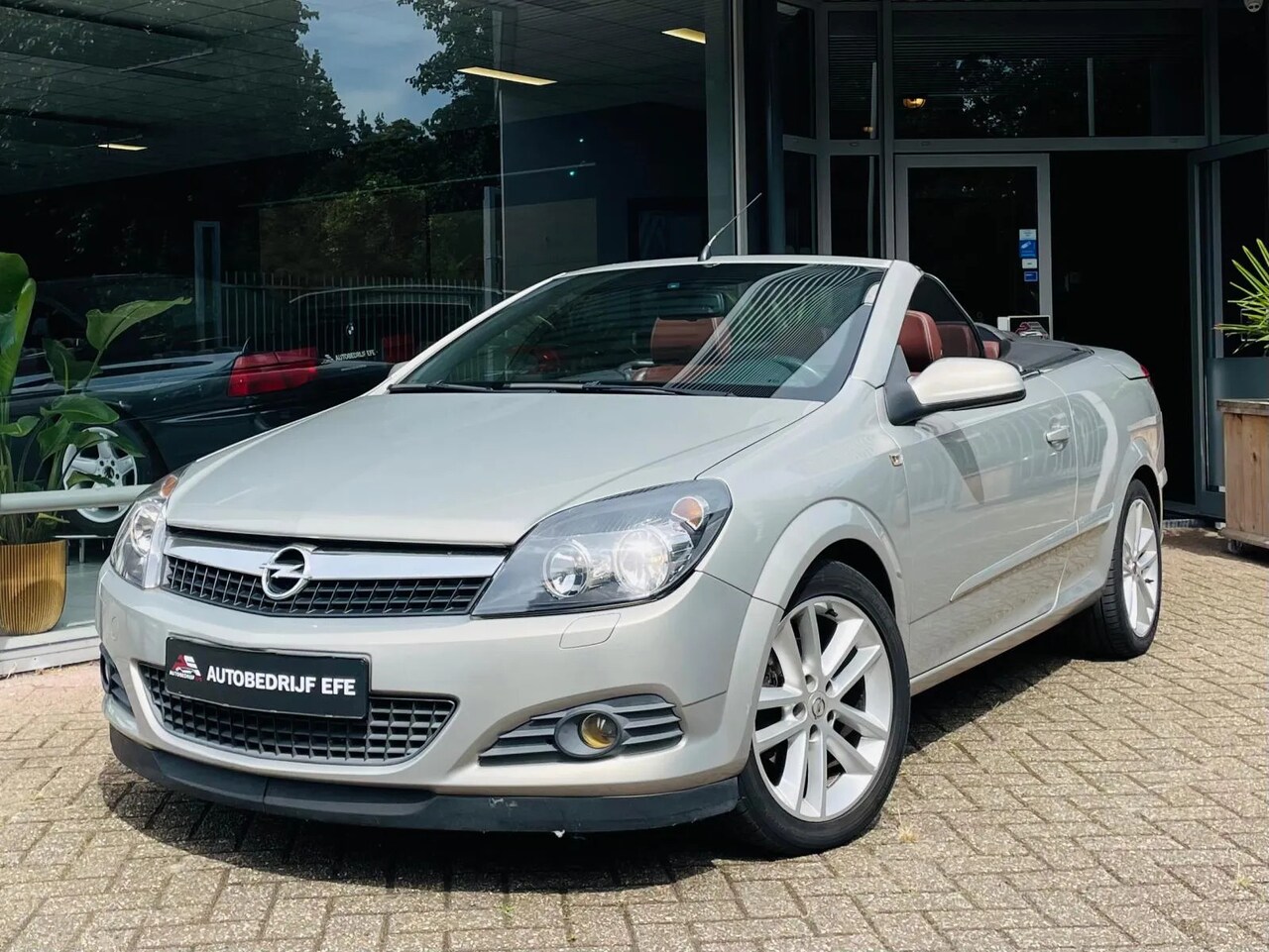 Opel Astra TwinTop - 1.6 Cosmo 1.6 Cosmo - AutoWereld.nl