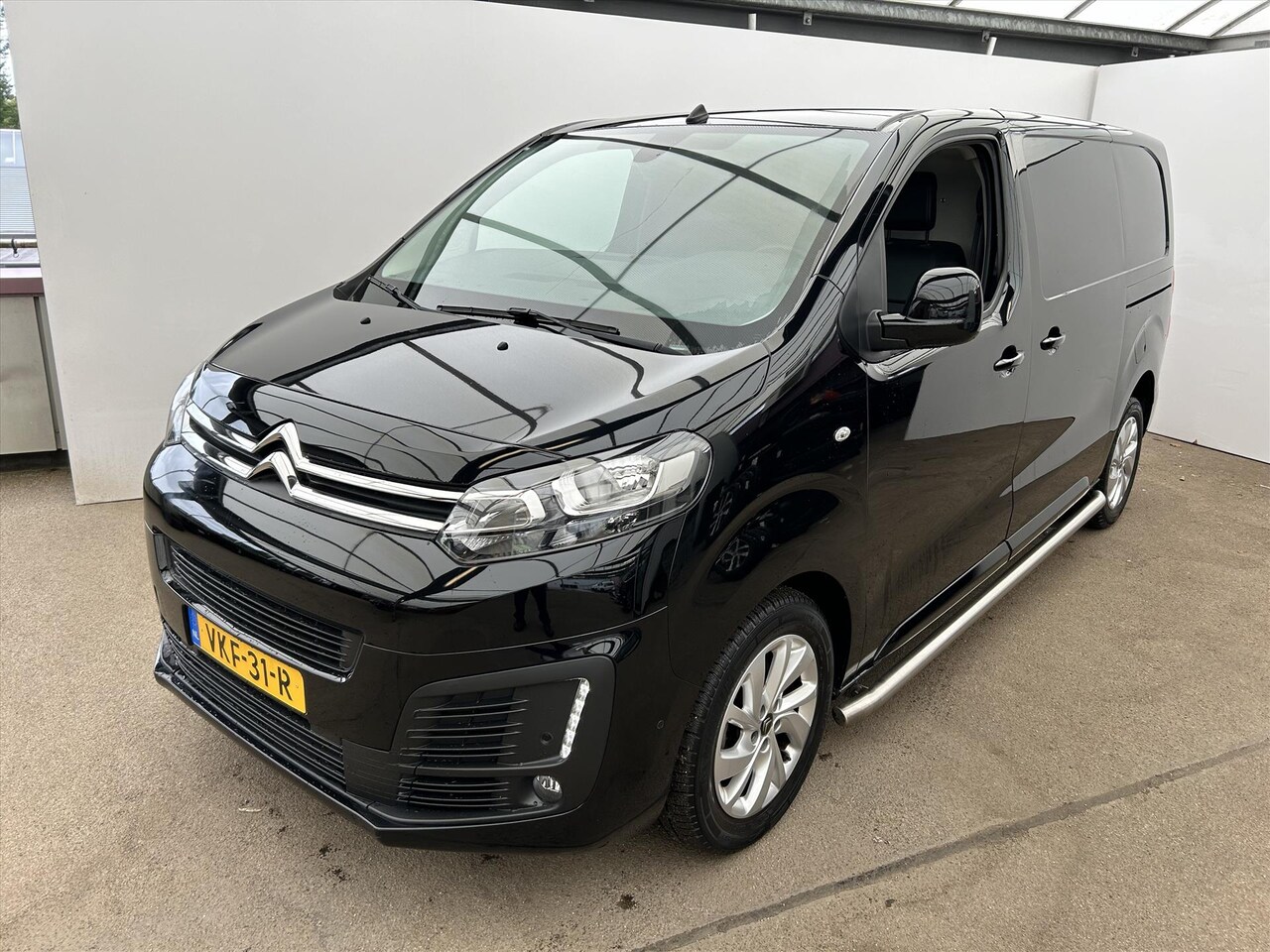 Citroën Jumpy - M 2.0 BlueHDi 120PK EURO-6 !!!! Black Pearl Edit. - AutoWereld.nl