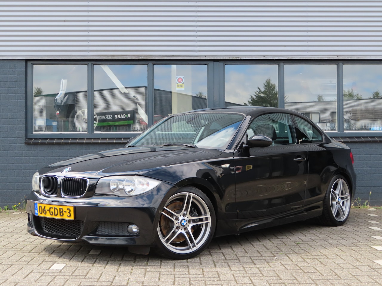 BMW 1-serie Coupé - 123d High Executive | M- Sportpakket | - AutoWereld.nl