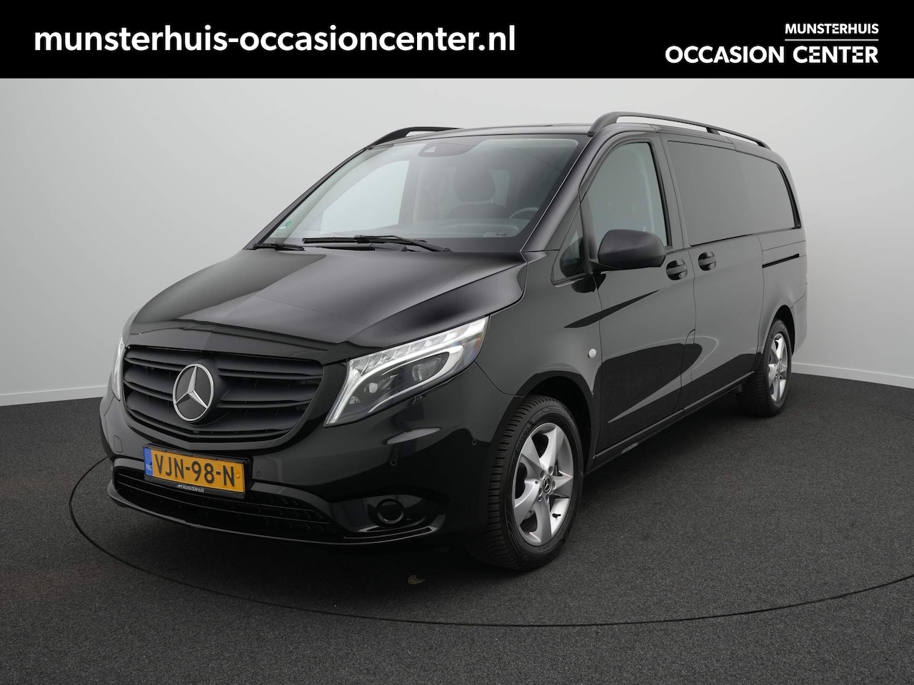 Mercedes-Benz Vito - 116 CDI Lang - Automaat - All seasonbanden - Dubbele Cabine - Trekhaak - AutoWereld.nl