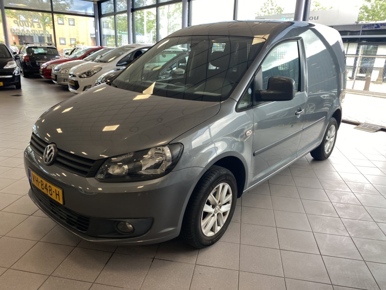 Volkswagen Caddy - EERSTE EIG NAVI BJ 2014 !!!! 1.6 TDI - AutoWereld.nl