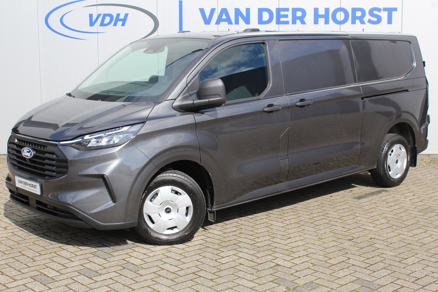 Ford Transit Custom - 320 2.0-136pk TDCI L2H1 ´Trend´ schuifdeur li.+re. Overtuig u van de rijkwaliteiten van di - AutoWereld.nl