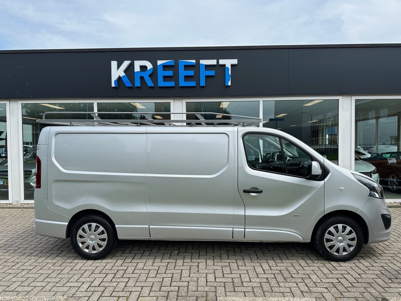 Opel Vivaro - 1.6 CDTI L2H1 Sport CAMERA - AutoWereld.nl