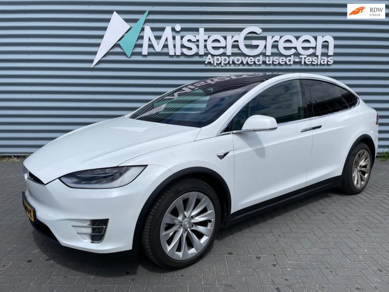 Tesla Model X - 90D Base Wit Full Self Driving FSD 5-zitter - AutoWereld.nl