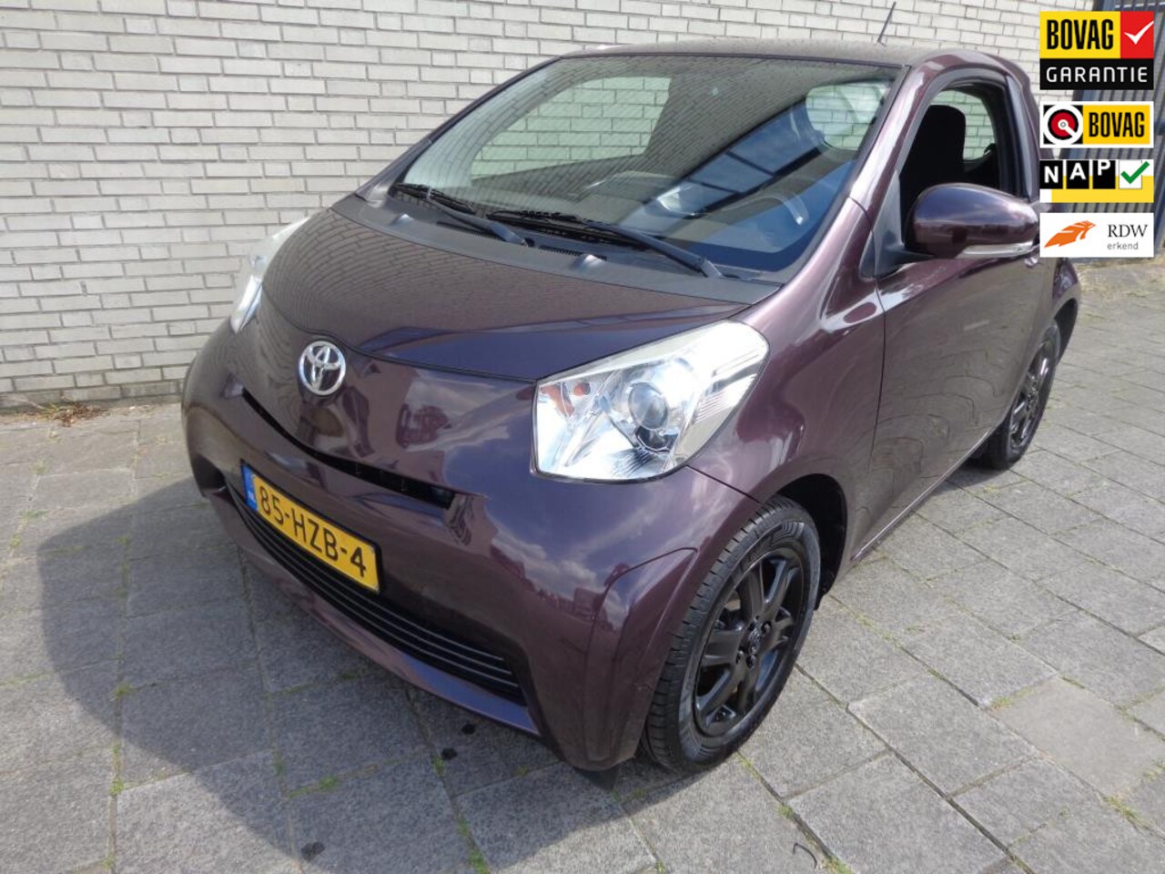 Toyota iQ - 1.0 VVTi Comfort NIEUWE APK 3 MAANDEN BOVAG GARANTIE - AutoWereld.nl