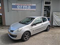 Renault Clio - 1.2-16V Special Line