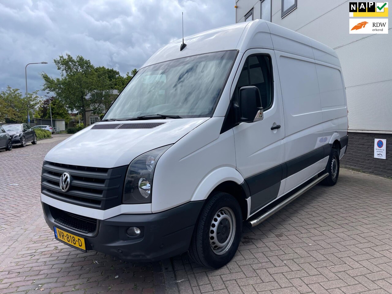 Volkswagen Crafter - 35 2.0 TDI L2H2 BM/Camera/Navi/Climate-c/Cruise-c/PDC/Volledig-onderhouden - AutoWereld.nl