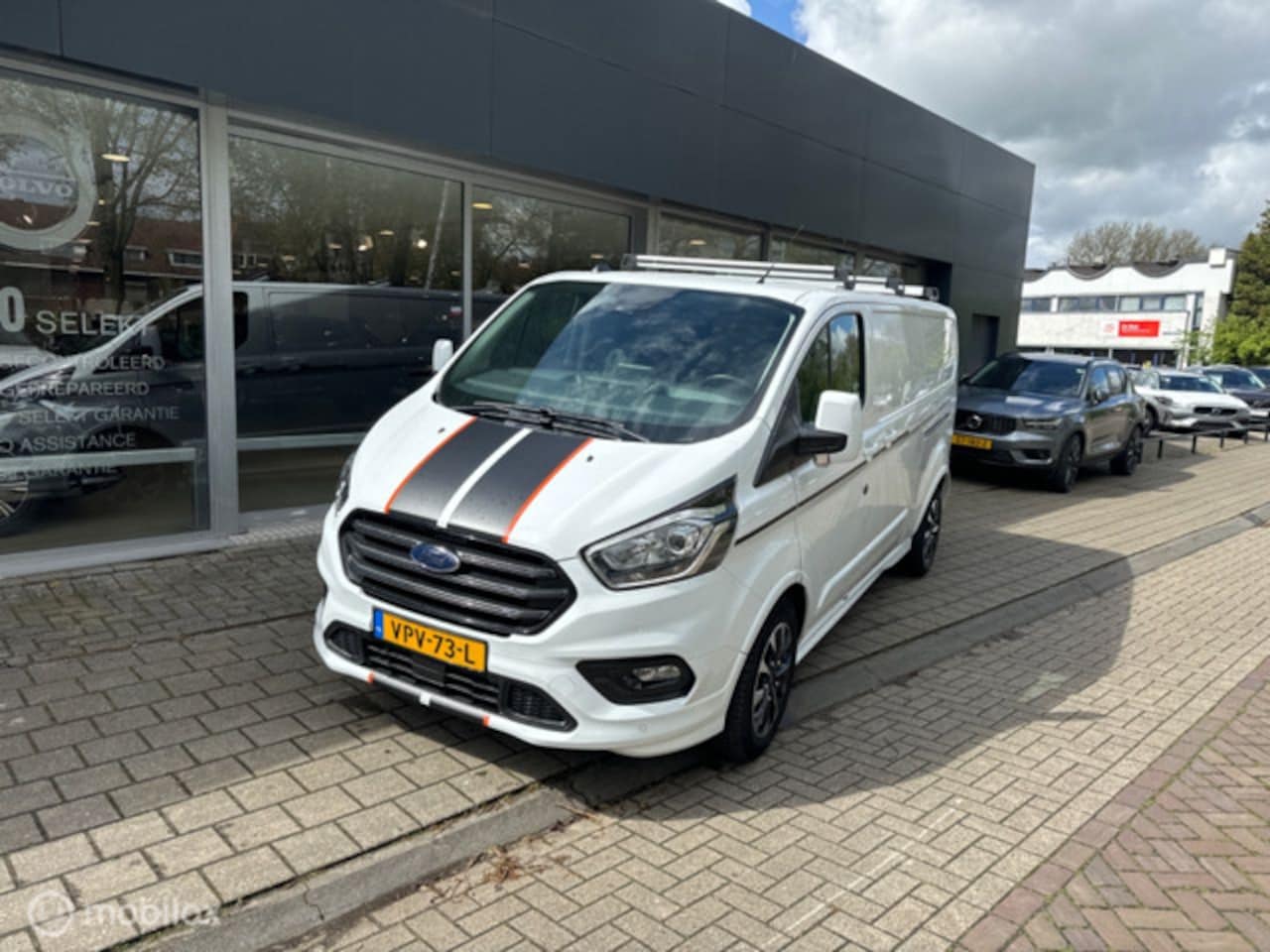 Ford Transit Custom - 320 2.0 TDCI L2H1 Sport 320 2.0 TDCI L2H1 Sport - AutoWereld.nl